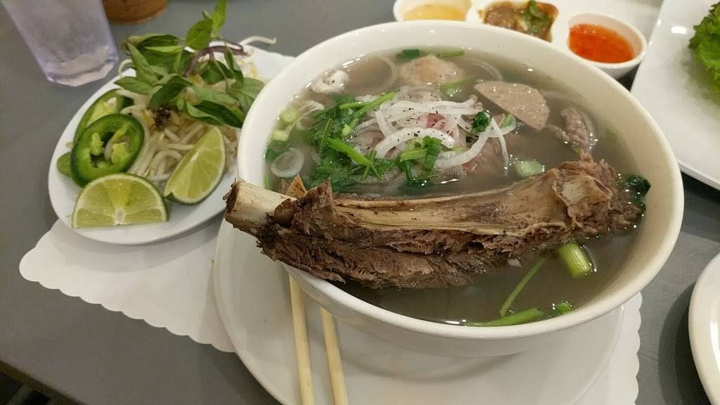 Viet Phomula | restaurant | 113 E Lemon Ave, Monrovia, CA 91016, USA | 6267899563 OR +1 626-789-9563