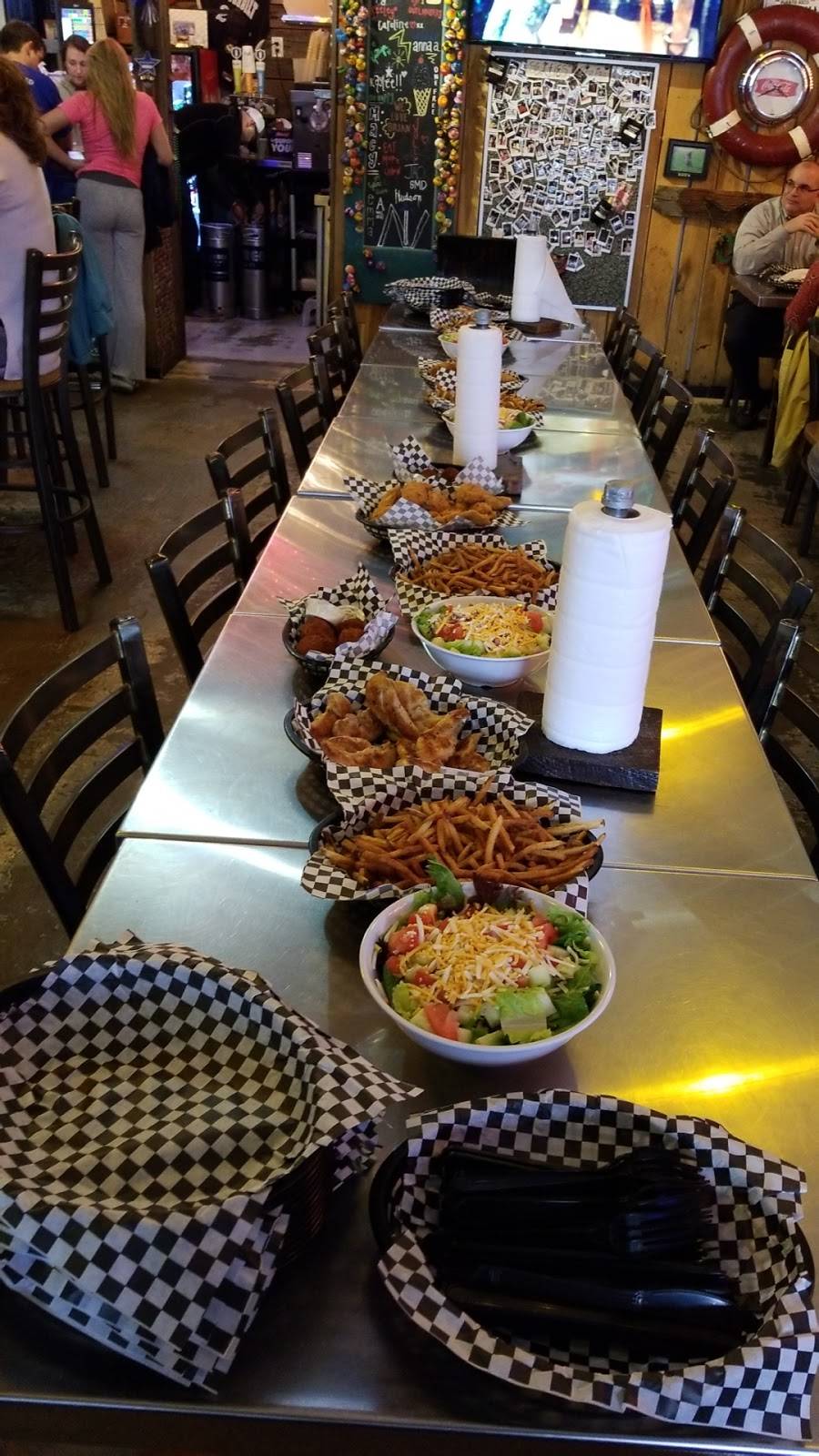 Outlanders Southern Chicken | restaurant | 7215 Nolensville Rd, Nolensville, TN 37135, USA | 6152837975 OR +1 615-283-7975