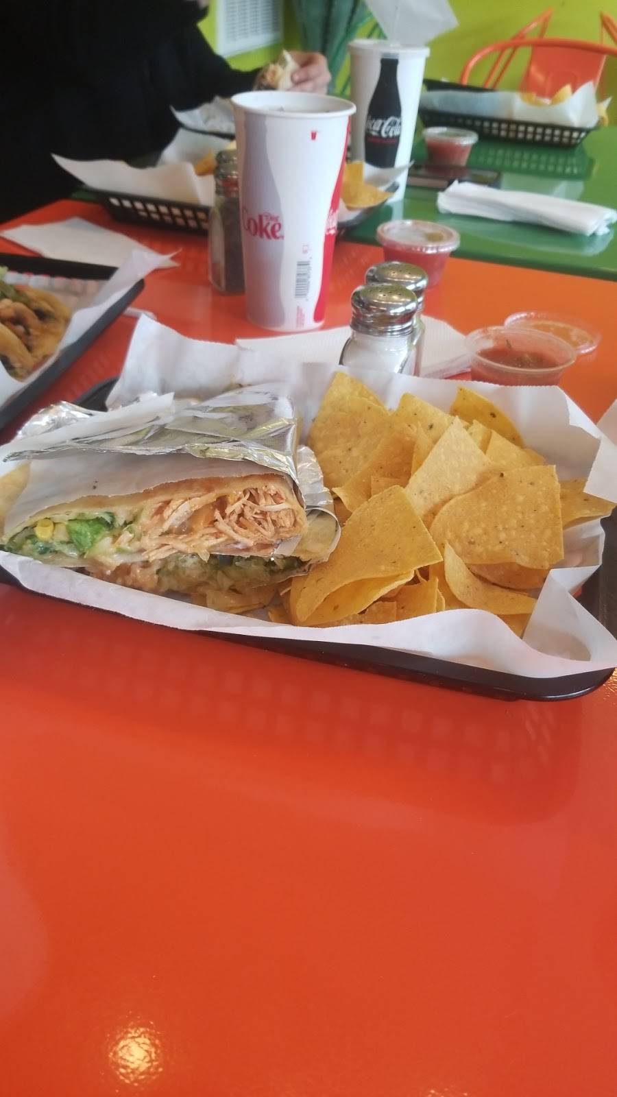 Mr. Burrito Grill | restaurant | 517 E M L King Blvd Suite 201, Chattanooga, TN 37403, USA | 4235412199 OR +1 423-541-2199