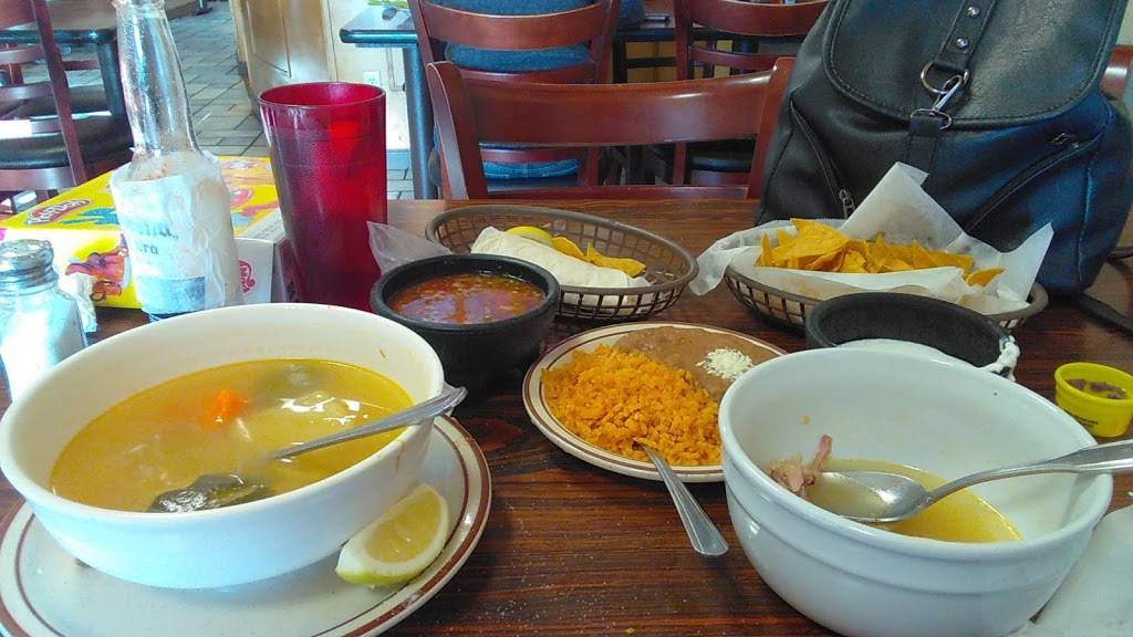 Mi Tierra | restaurant | 129 Main St, Salinas, CA 93901, USA | 8314224631 OR +1 831-422-4631