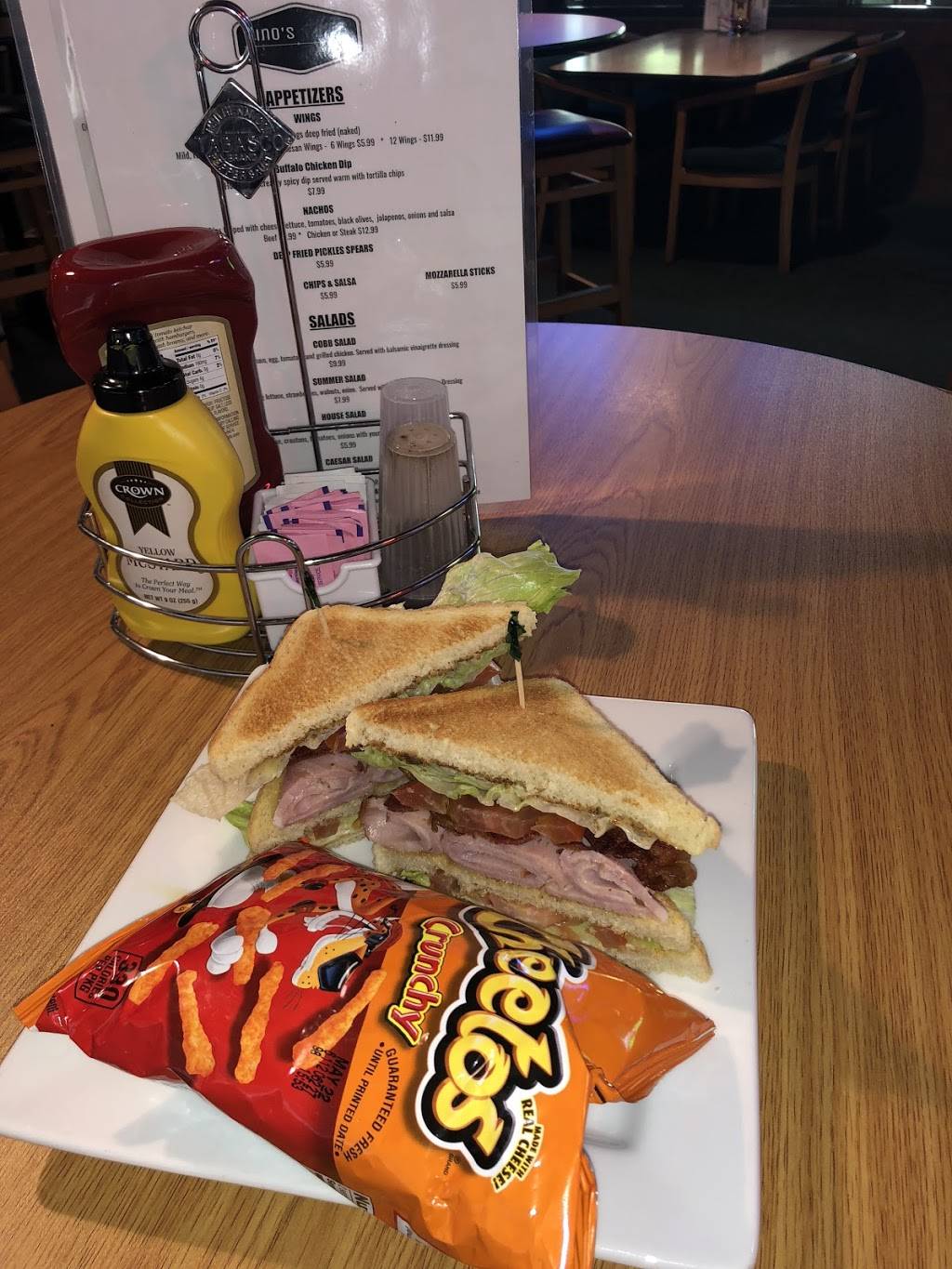 Tino’s On the Tee | restaurant | 12476 Golf Course Dr, Whittington, IL 62897, USA | 6186292454 OR +1 618-629-2454