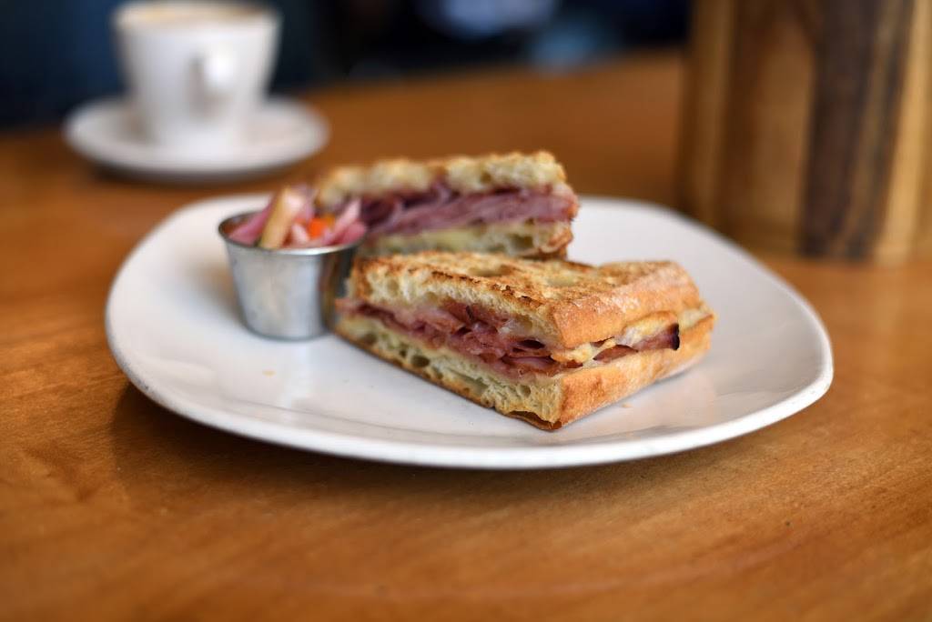 Sausalito Equator | cafe | 1201 Bridgeway A, Sausalito, CA 94965, USA | 4157299656 OR +1 415-729-9656