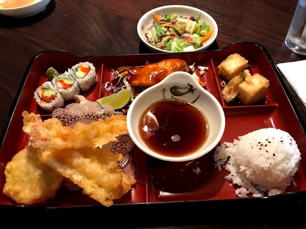 Red Galanga Modern Asian | restaurant | 144 Church St NW, Vienna, VA 22180, USA | 7038654996 OR +1 703-865-4996