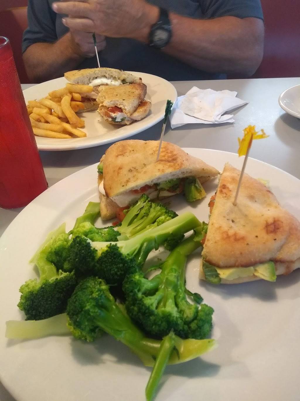 Trattoria Pizza | restaurant | 220 E King St, Littlestown, PA 17340, USA | 7173595534 OR +1 717-359-5534