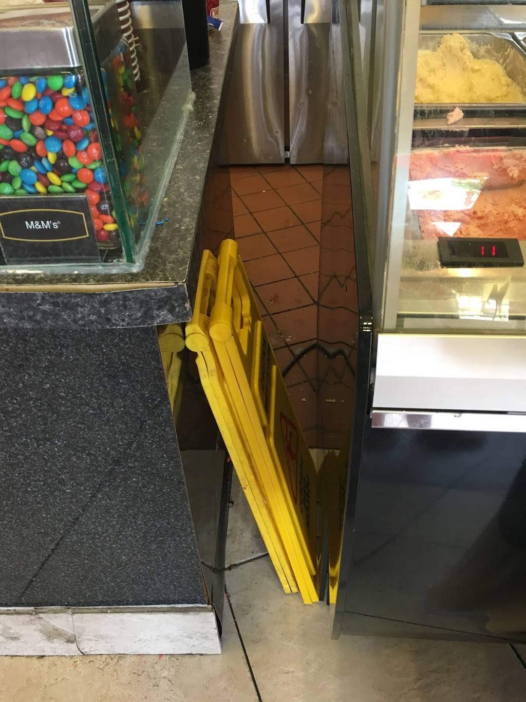 Cold Stone Creamery | bakery | 2250 Town Center Ave #125, Melbourne, FL 32940, USA | 3216371450 OR +1 321-637-1450