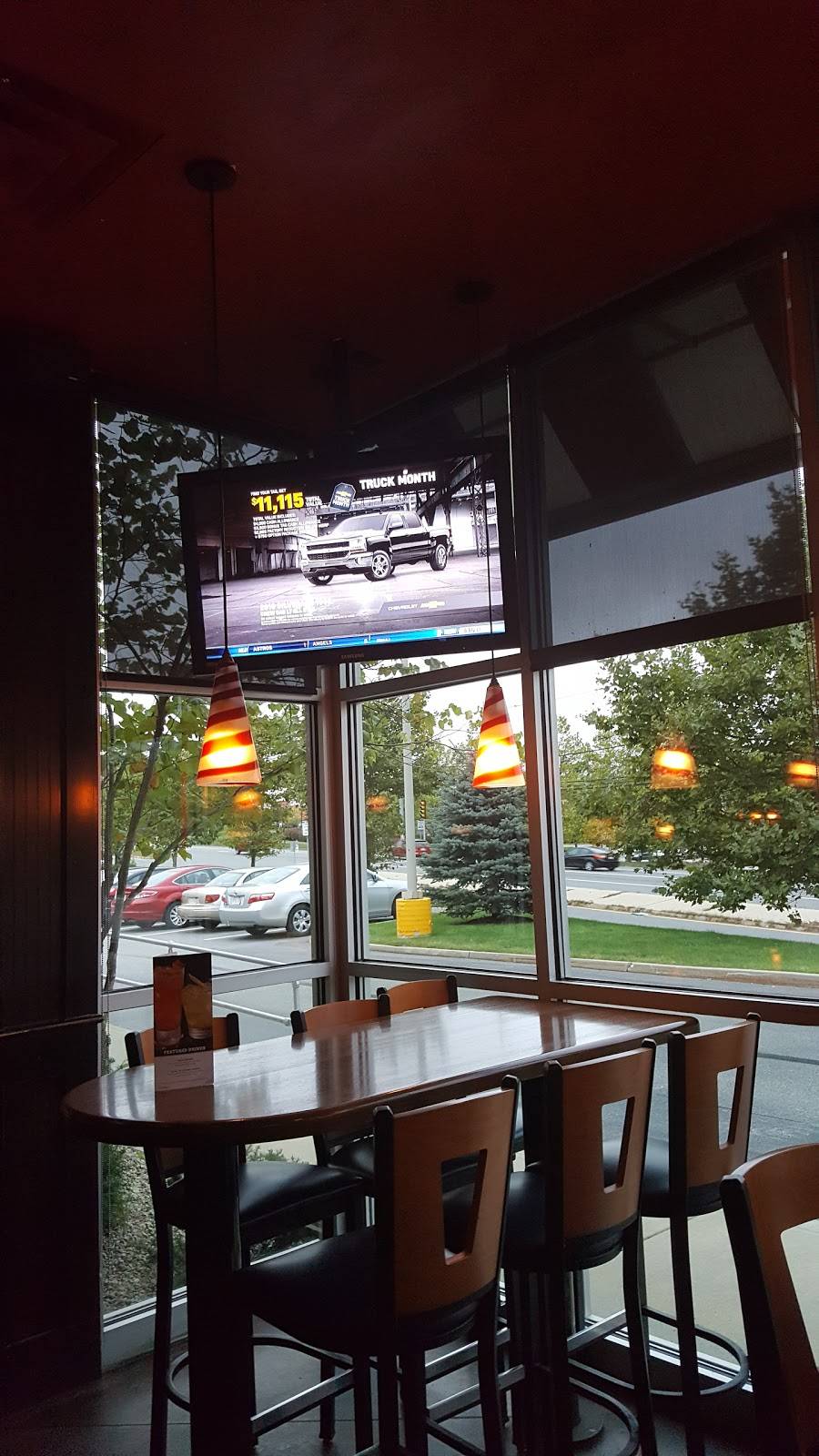 TGI Fridays | restaurant | 455 State Rd, North Dartmouth, MA 02747, USA | 5089841083 OR +1 508-984-1083