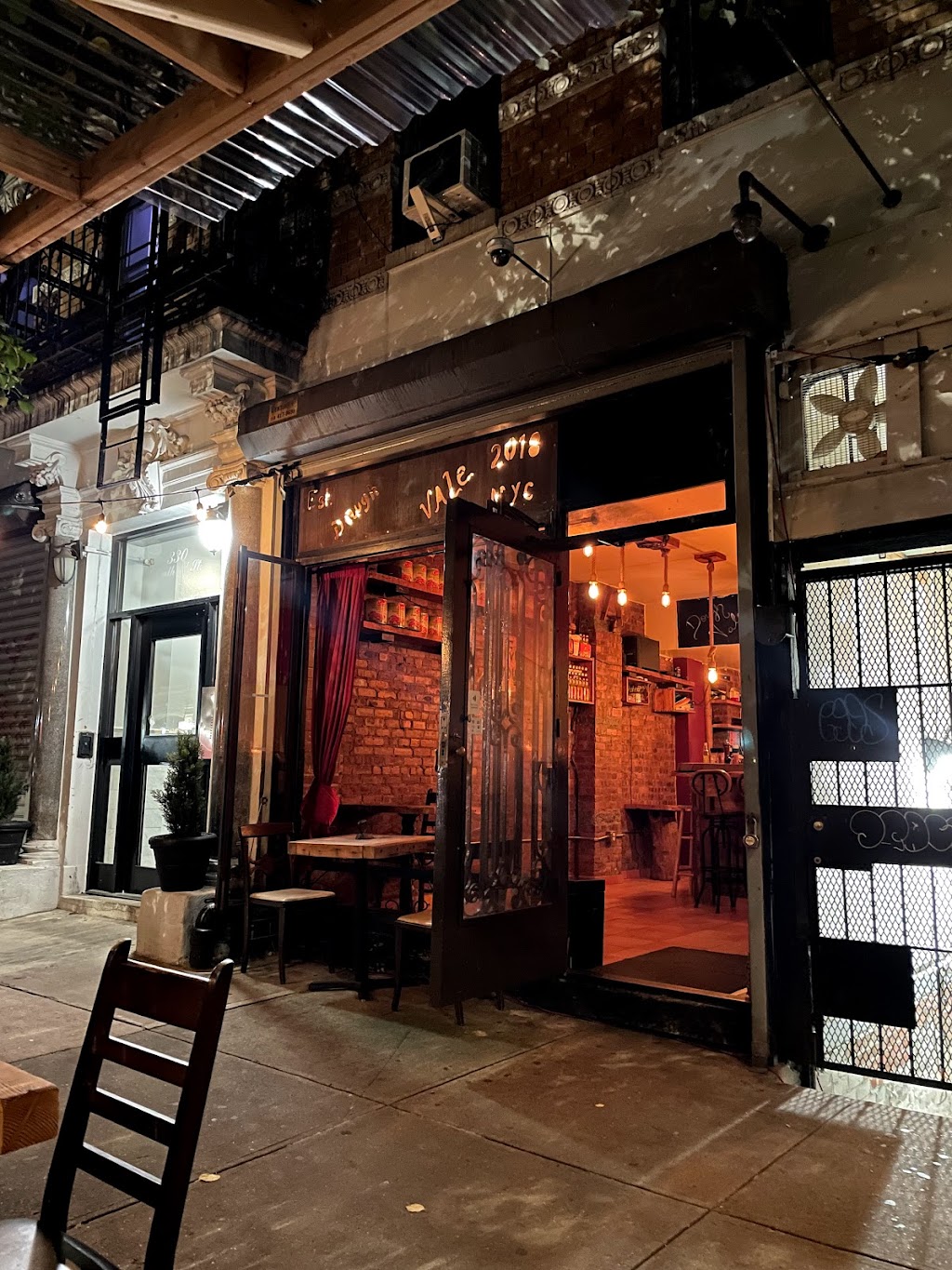 Dough Vale | restaurant | 330 S 3rd St, Brooklyn, NY 11211, USA | 3478897400 OR +1 347-889-7400