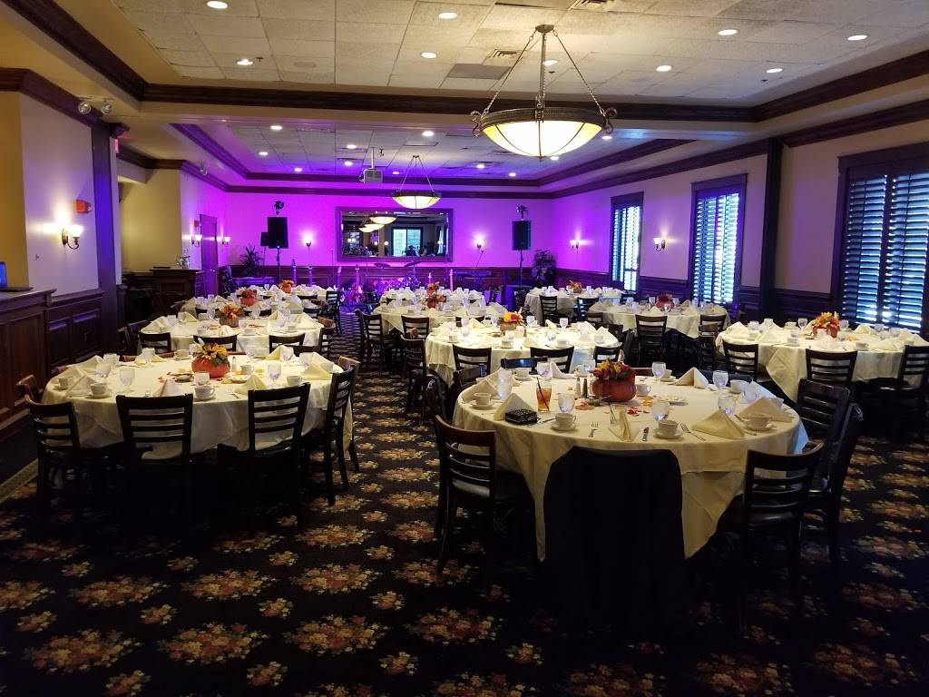 Maggianos Little Italy | restaurant | 2019 Post Oak Blvd, Houston, TX 77056, USA | 7139612700 OR +1 713-961-2700