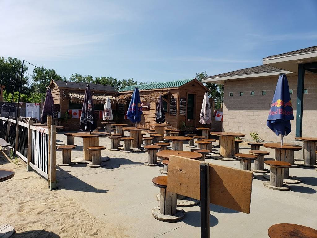 Bananas Beach Grill & Rum Shack | restaurant | 795 Trim Rd, Orléans, ON K4A 3P4, Canada | 6136003072 OR +1 613-600-3072