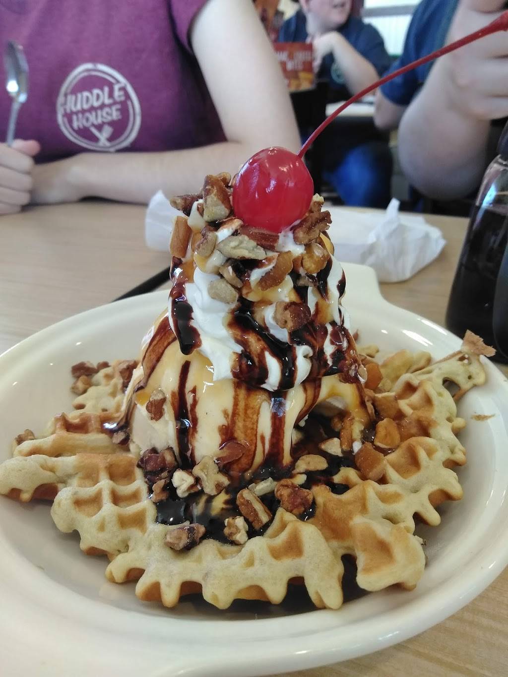 Huddle House | restaurant | 2807 W Kingshighway, Paragould, AR 72450, USA | 8704502680 OR +1 870-450-2680