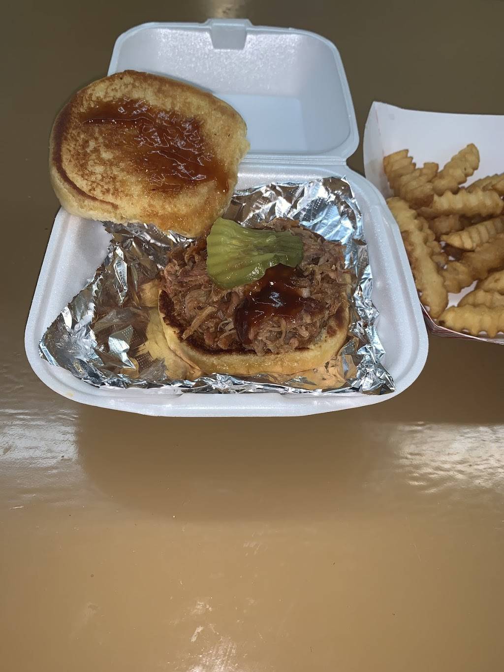 Diddy Wings & Things | restaurant | 888 Meriwether St, Griffin, GA 30224, USA | 6785724173 OR +1 678-572-4173