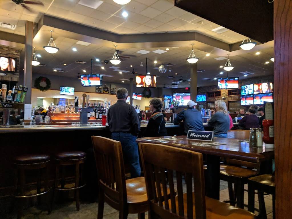 Champps Americana Brookfield | restaurant | 1240 S Moorland Rd, Brookfield, WI 53005, USA | 2627976600 OR +1 262-797-6600