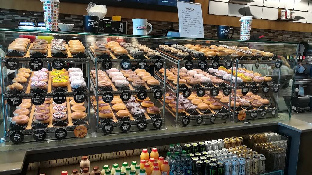 Krispy Kreme | bakery | 410 Center St, Auburn, ME 04210, USA | 2075205030 OR +1 207-520-5030