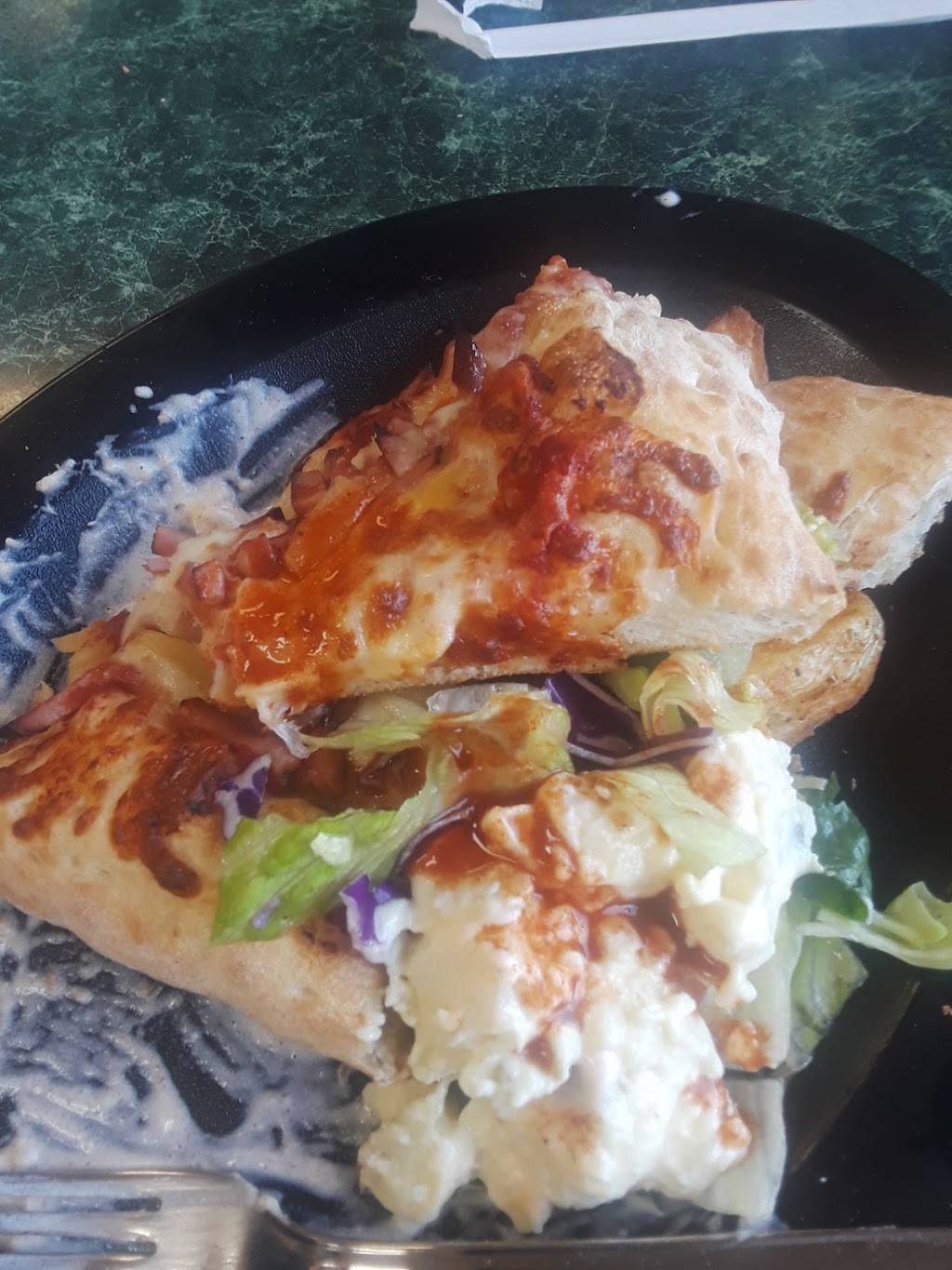 Pizza Factory | restaurant | 13208 Le Grand Rd, Le Grand, CA 95333, USA | 2093894000 OR +1 209-389-4000