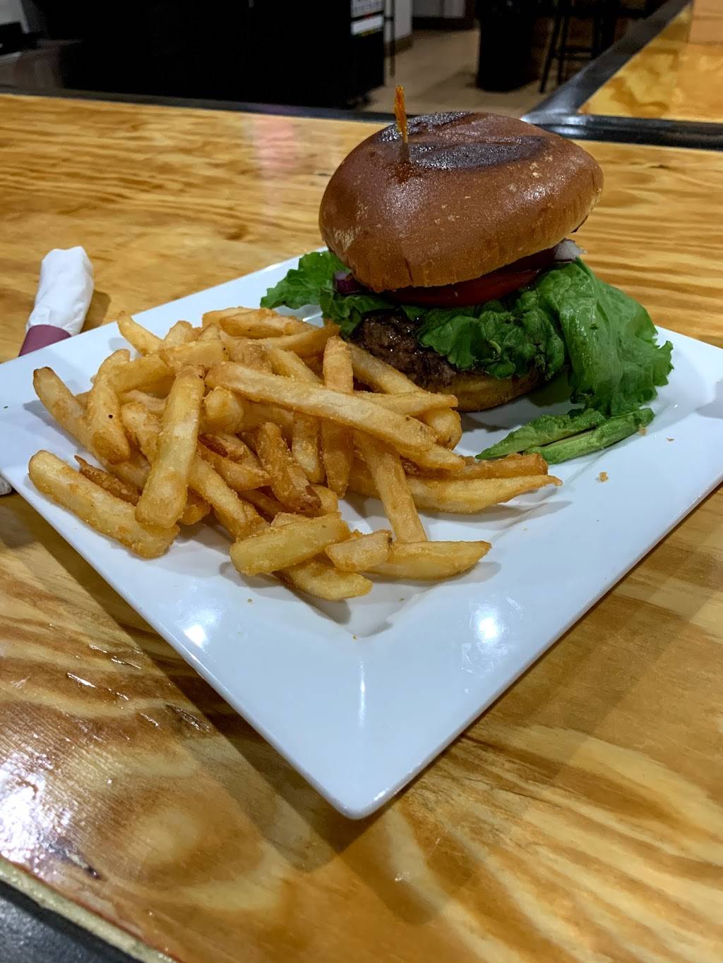 Barneys Roadhouse | restaurant | 4405 Journey Pl, Gadsden, AL 35904, USA | 2564673856 OR +1 256-467-3856