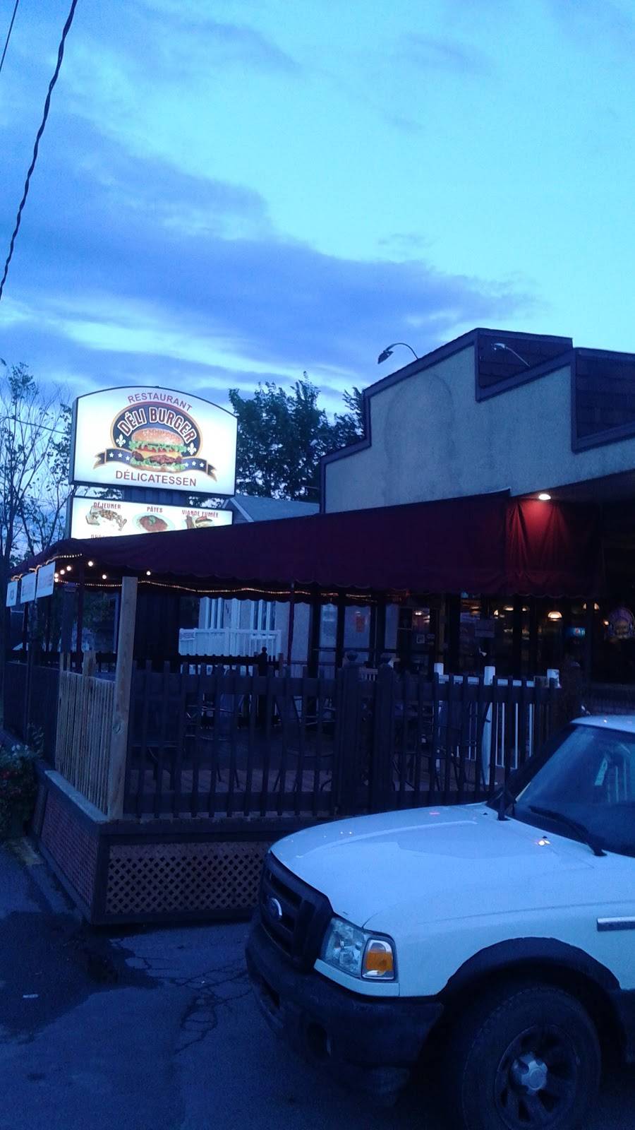 Deli Burger | restaurant | 505 Boulevard Ste Anne, Sainte-Anne-des-Plaines, QC J0N 1H0, Canada | 4504786868 OR +1 450-478-6868