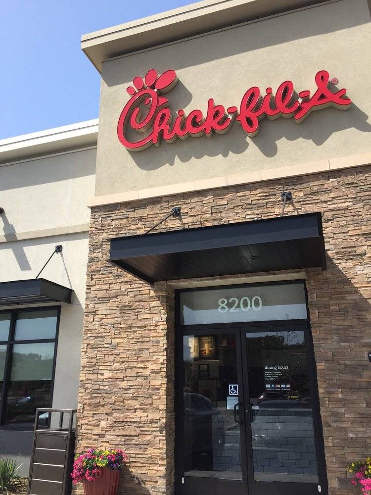 Chick-fil-A La Mesa | restaurant | 8200 Parkway Dr, La Mesa, CA 91942, USA | 6194654812 OR +1 619-465-4812