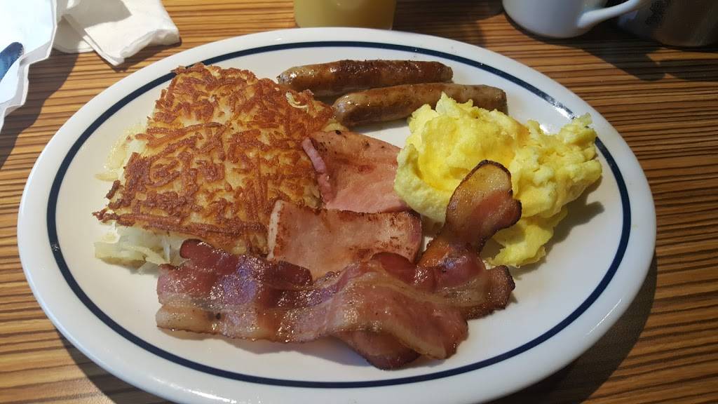 IHOP | restaurant | 1290 Arsenal St, Watertown, NY 13601, USA | 3156814081 OR +1 315-681-4081