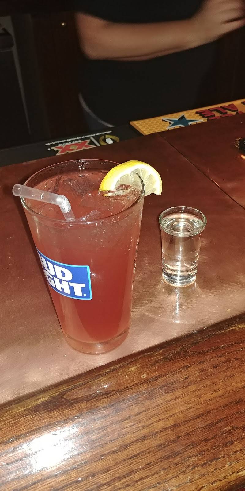 Donnas Tavern & Restaurant | restaurant | 4022, 6607 Pine Ave, Dundalk, MD 21222, USA | 4106336677 OR +1 410-633-6677