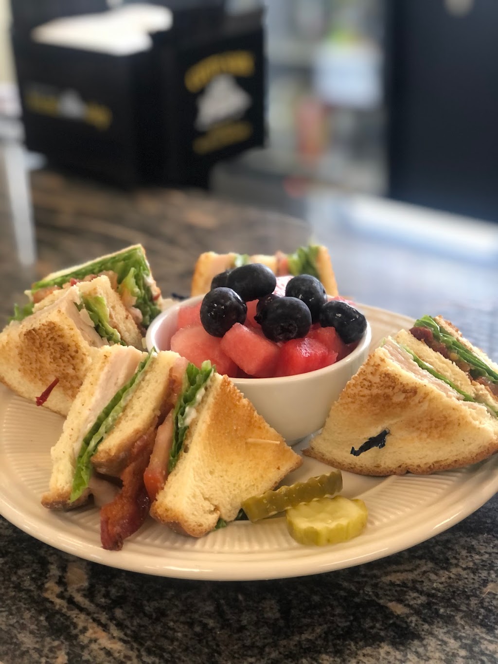 Mission Hills Cafe | restaurant | 275 Industrial Pkwy, Hayward, CA 94544, USA | 5109408969 OR +1 510-940-8969