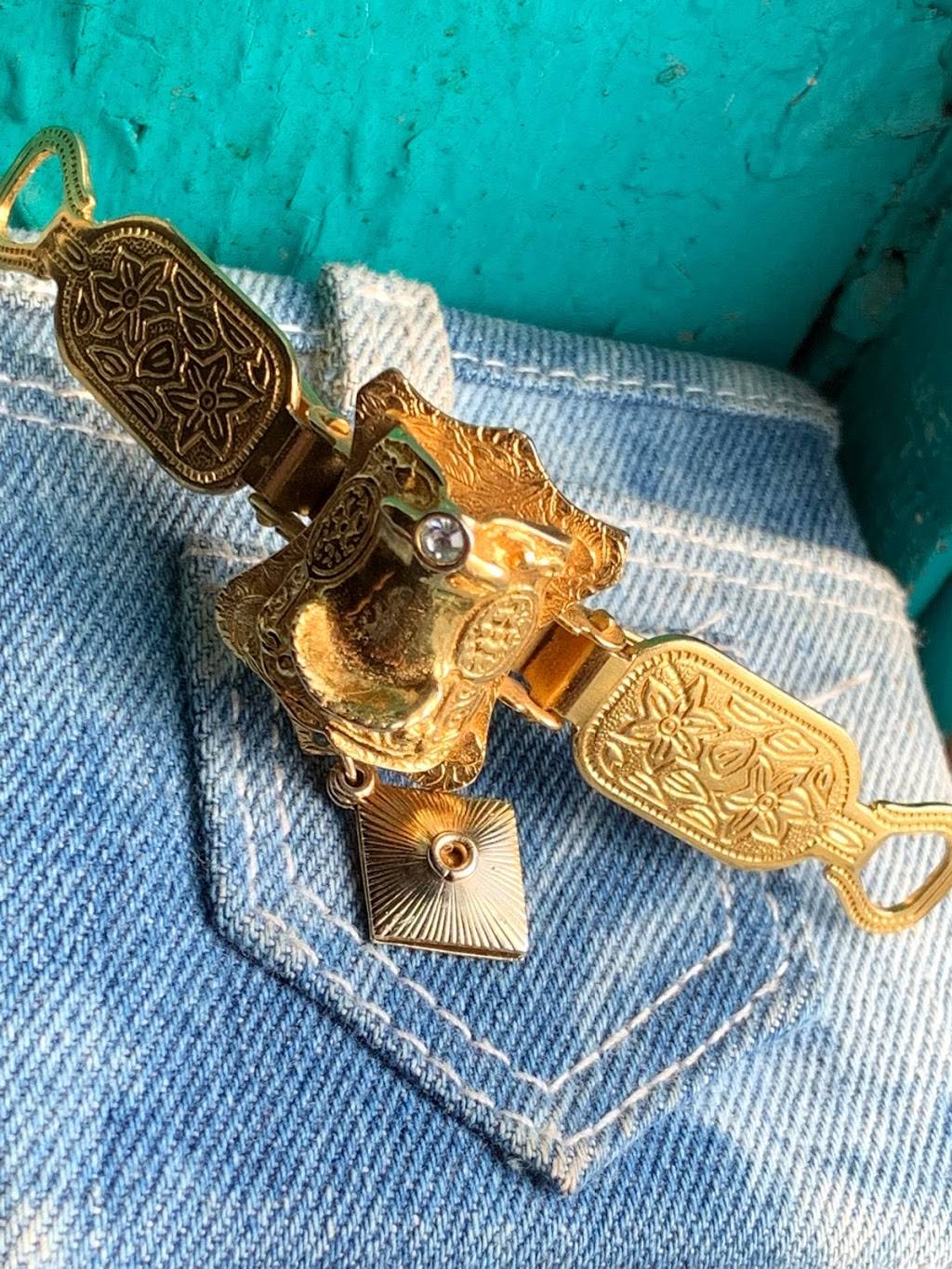 Sonic Drive-In | restaurant | 531 Bridge Blvd SW, Albuquerque, NM 87102, USA | 5052437880 OR +1 505-243-7880