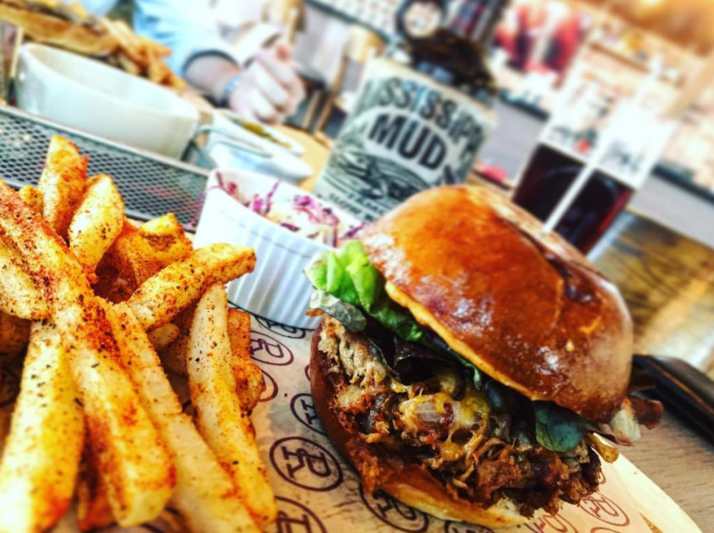 Redneck BBQ | restaurant | 4938 NY-28, Cooperstown, NY 13326, USA | 6075472678 OR +1 607-547-2678