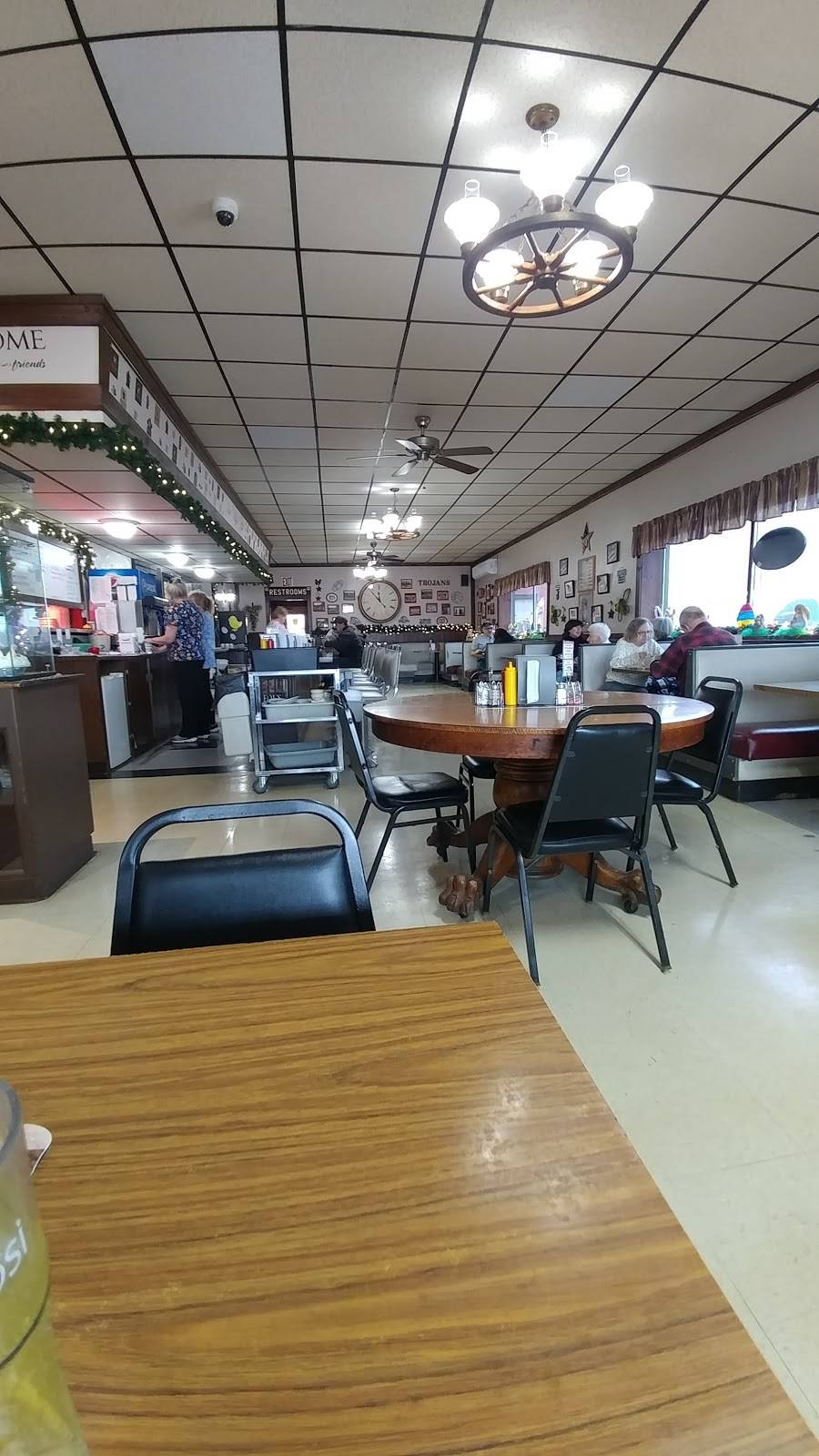 Fobs Fine Food | restaurant | Crystal Falls, MI 49920, USA | 9068754200 OR +1 906-875-4200