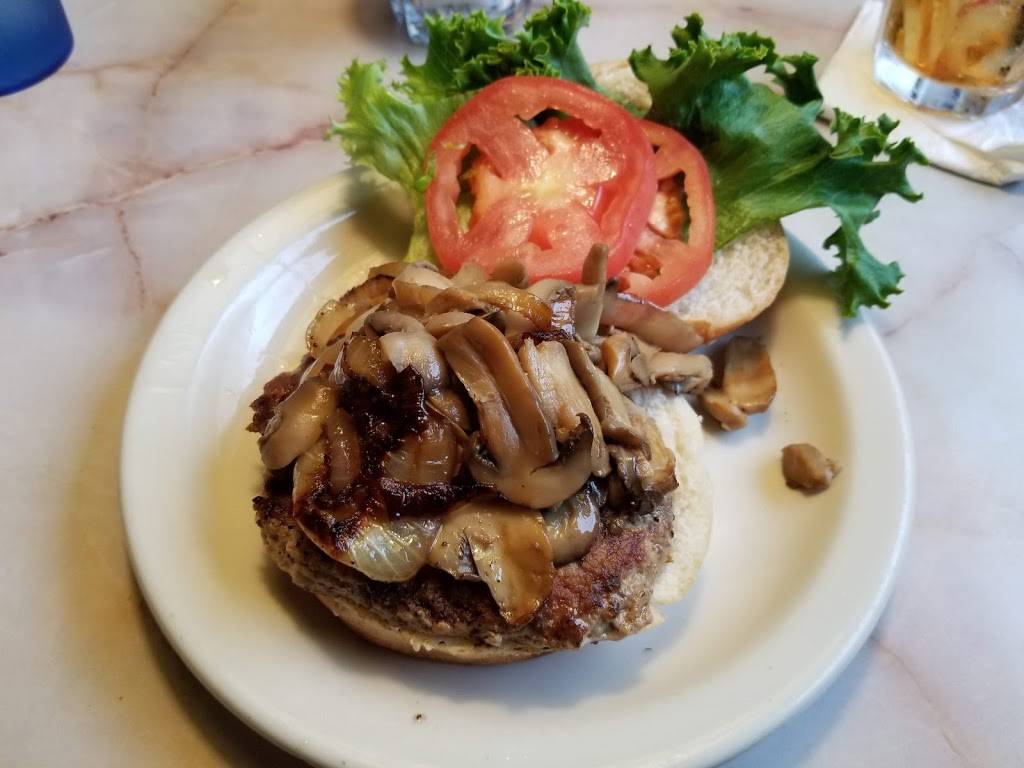 Sheehans On the Green | restaurant | 39450 Five Mile Road, Plymouth, MI 48170, USA | 7344200646 OR +1 734-420-0646