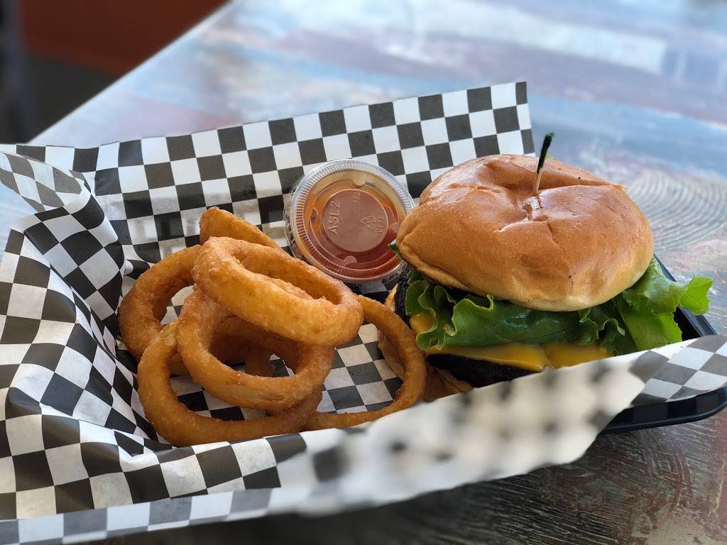 Supreme Burger | restaurant | 1827 Columbia Dr suite a, Decatur, GA 30032, USA | 4042888988 OR +1 404-288-8988