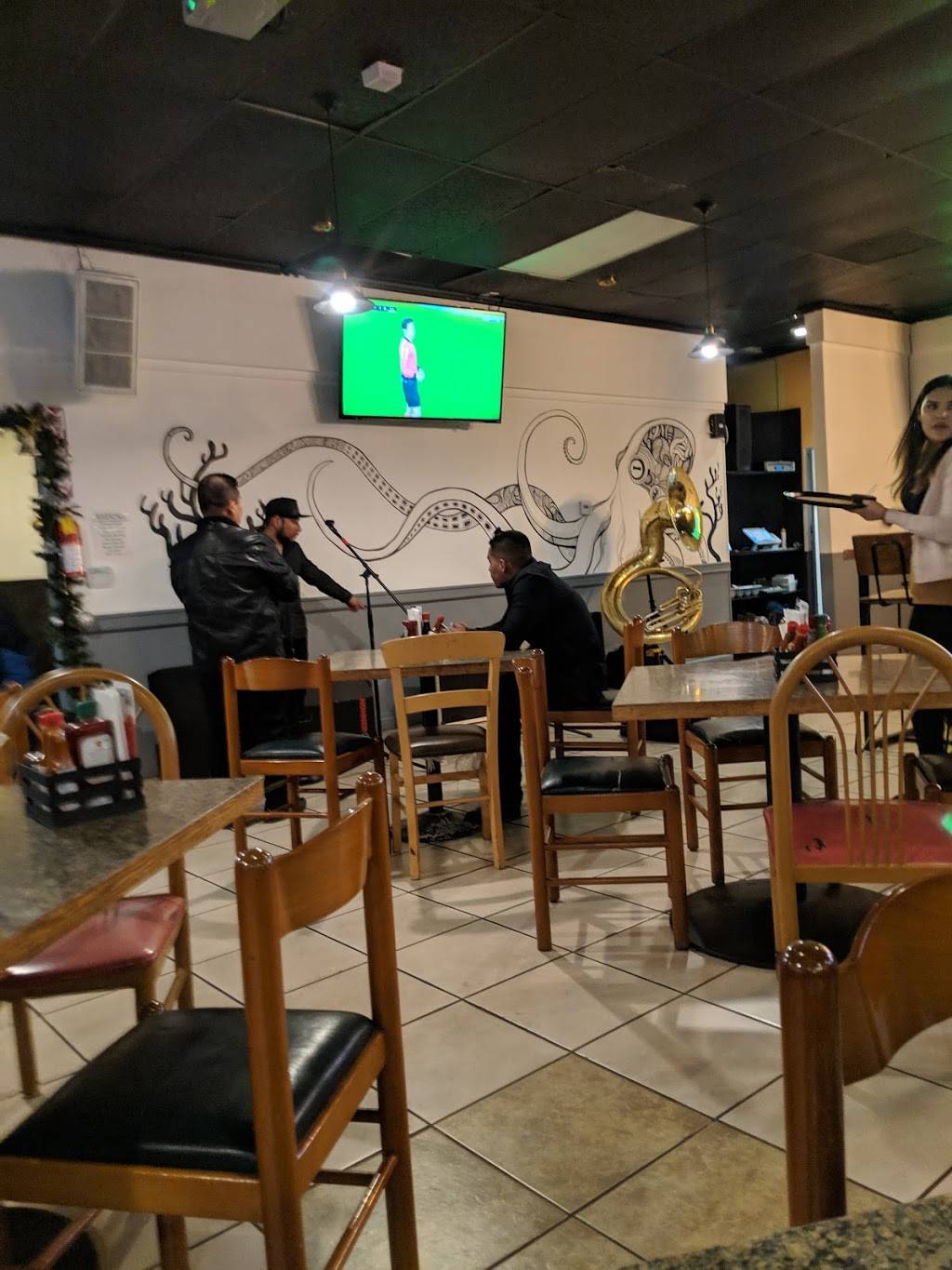 Mariscos Mazatlan | restaurant | 1111 E Washington Ave, Escondido, CA 92025, USA | 4422867552 OR +1 442-286-7552