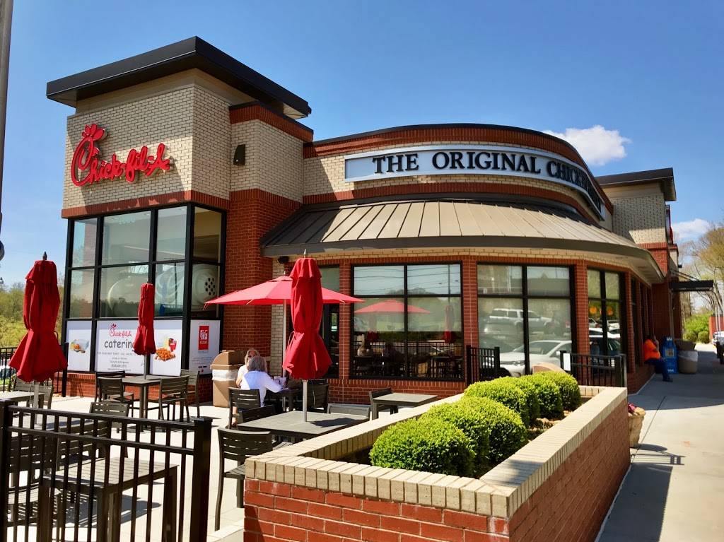Chick-fil-A | restaurant | 1006 Burkemont Ave, Morganton, NC 28655, USA | 8284392373 OR +1 828-439-2373