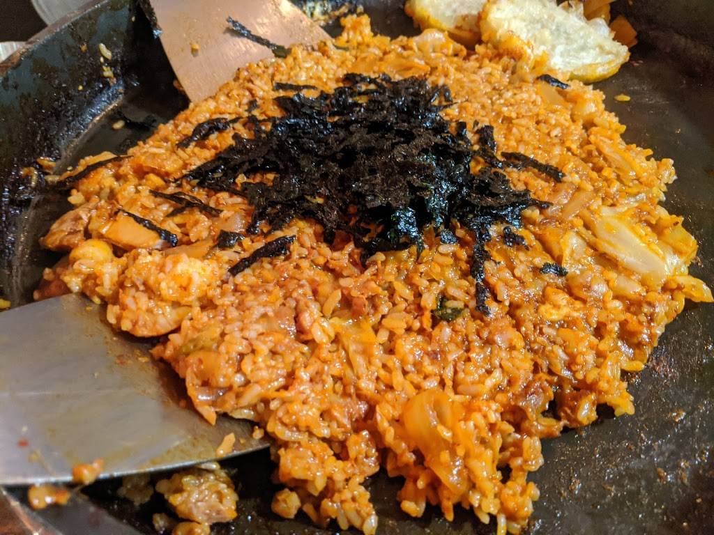 Hong Chun Cheon Cheese Dak Galbi | restaurant | 156-16 Northern Blvd, Queens, NY 11354, USA | 7188881844 OR +1 718-888-1844