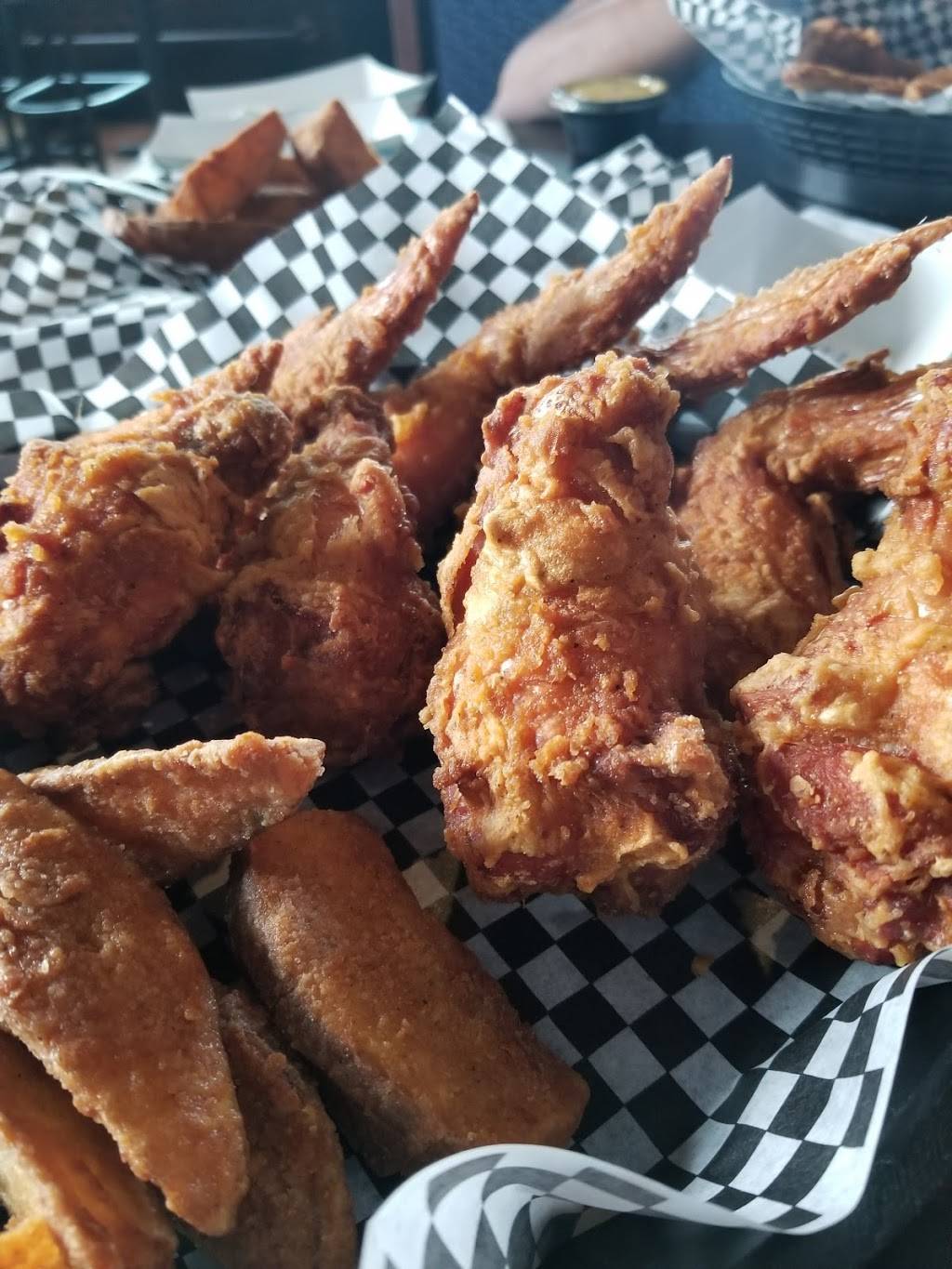 Clinton Street Pub | restaurant | 127 W Fayette St, Syracuse, NY 13202, USA | 3154241187 OR +1 315-424-1187