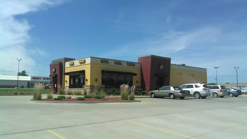 Pizza Hut | restaurant | 1306 E Main St, Robinson, IL 62454, USA | 6185465668 OR +1 618-546-5668