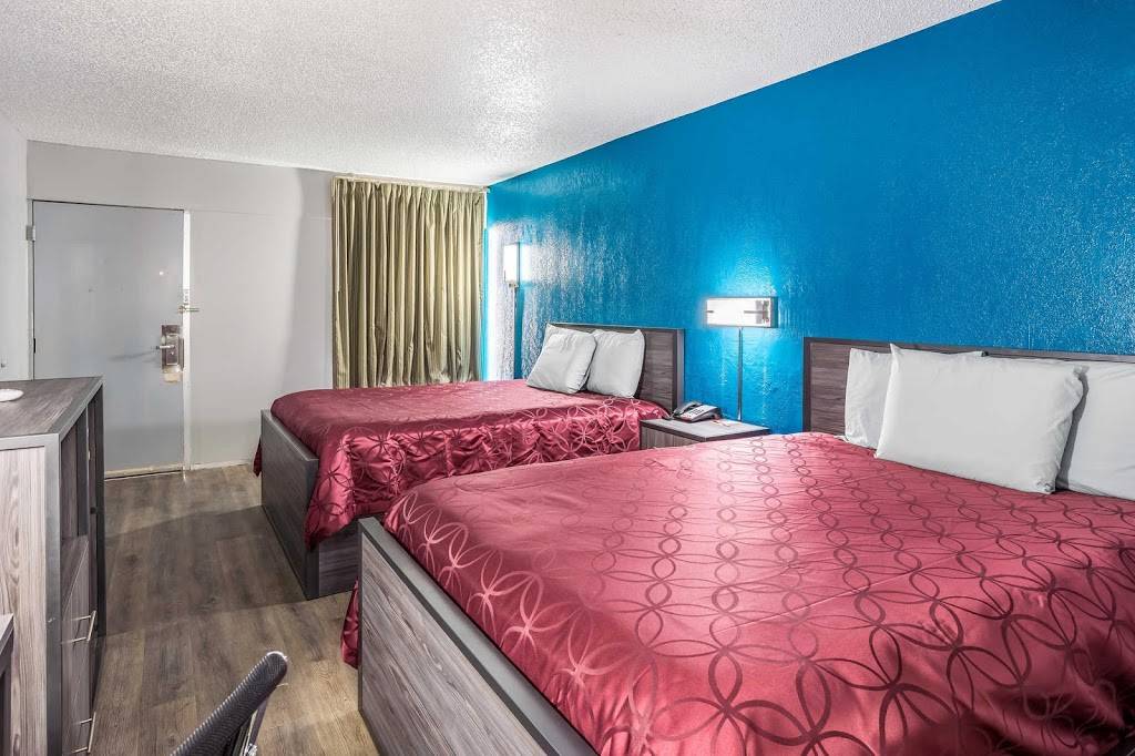 Econo Lodge | restaurant | 2121 W Main St, Durant, OK 74701, USA | 5806340533 OR +1 580-634-0533