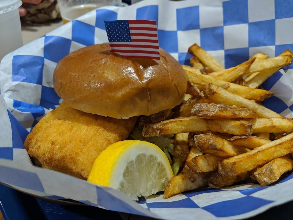 Spinnakers Seafood Restaurant | restaurant | 31270_00105-021, Wells, ME 04090, USA | 2072169291 OR +1 207-216-9291