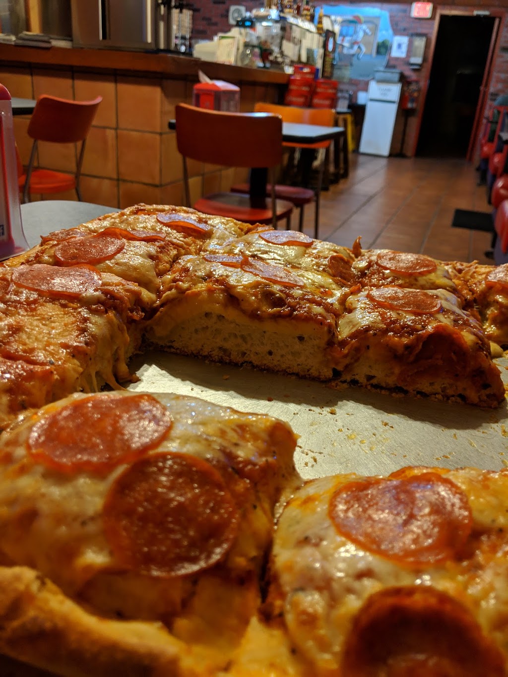 Pizza Town | restaurant | 213 E Lake Ave, Auburndale, FL 33823, USA | 8632688281 OR +1 863-268-8281