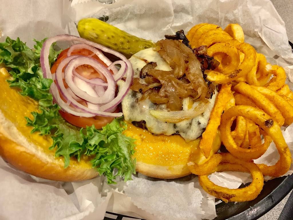 Patricks Pub | restaurant | 26 Bank Row, Pittsfield, MA 01201, USA | 4134991994 OR +1 413-499-1994