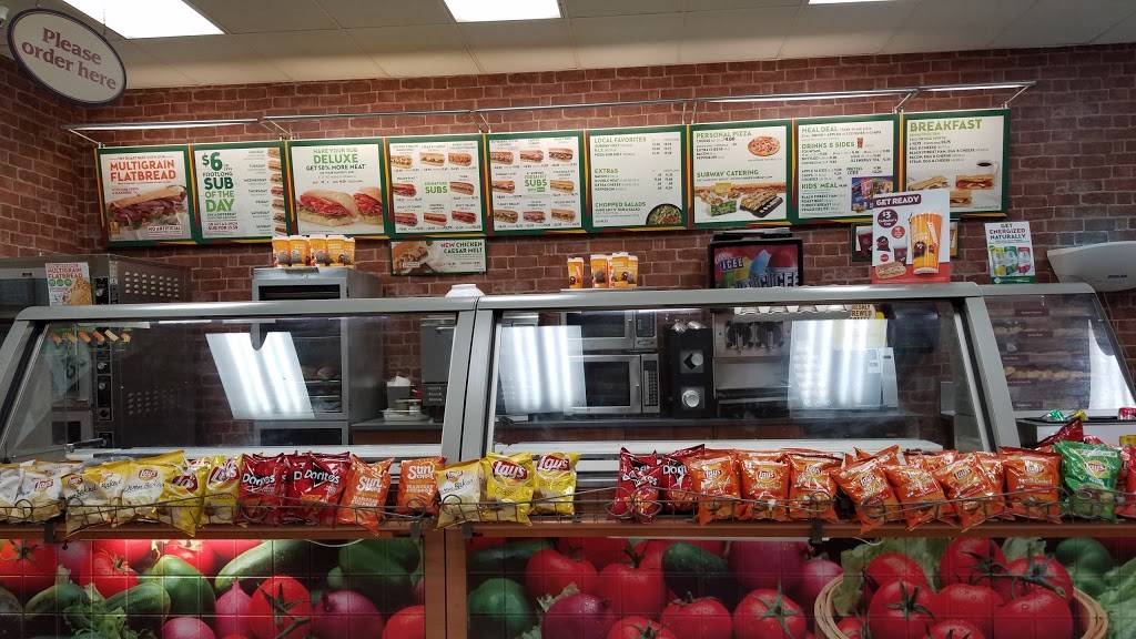 Subway | restaurant | 3200 Fort Henry Dr, Kingsport, TN 37664, USA | 4232477827 OR +1 423-247-7827