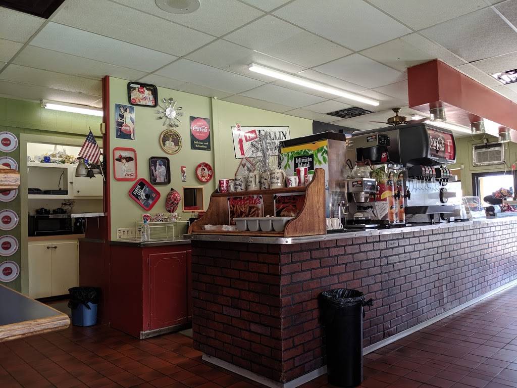 Filling Station | restaurant | 303 S Main St, Henderson, TX 75654, USA | 9036577771 OR +1 903-657-7771