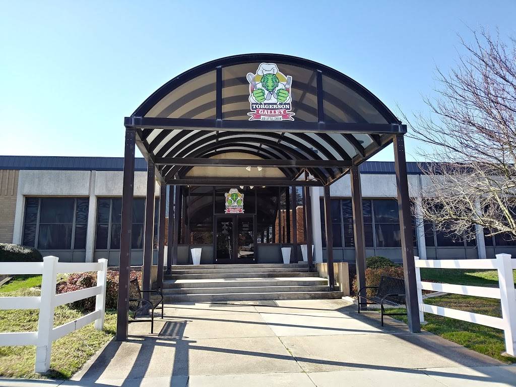 JEB Little Creek Galley | restaurant | 1420 E St, Virginia Beach, VA 23460, USA | 7574627624 OR +1 757-462-7624