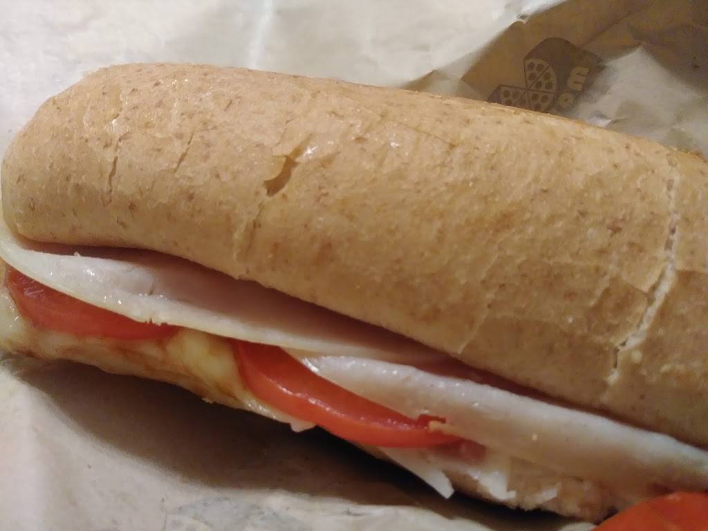 Marcos Pizza | restaurant | 2001 N Harrison Ave, Shawnee, OK 74804, USA | 4055852929 OR +1 405-585-2929