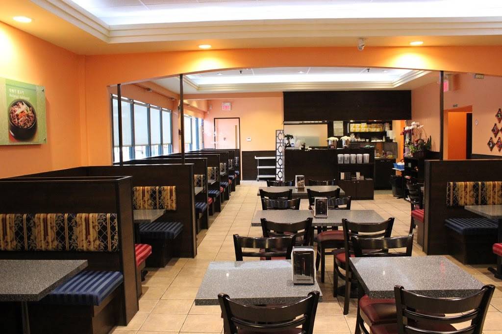 Kim’s Tofu | restaurant | 9019 Bayview Ave #15, Richmond Hill, ON L4B 3M6, Canada | 9057631911 OR +1 905-763-1911