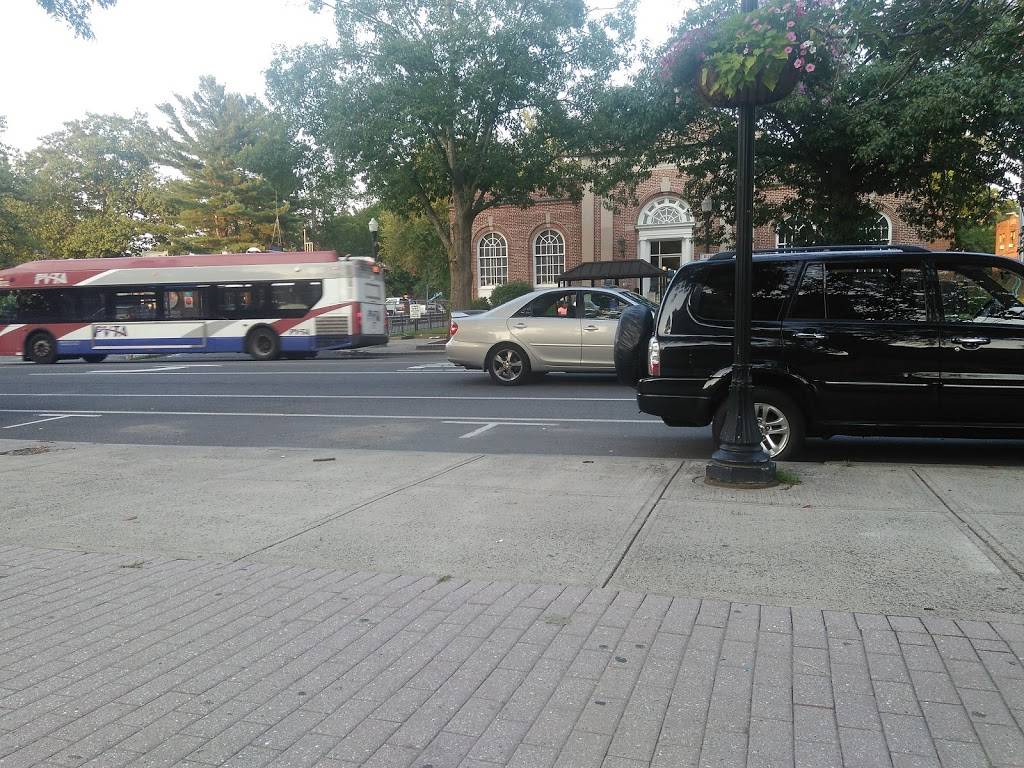 The Halal Cart | restaurant | 115 N Pleasant St, Amherst, MA 01002, USA | 6463315115 OR +1 646-331-5115