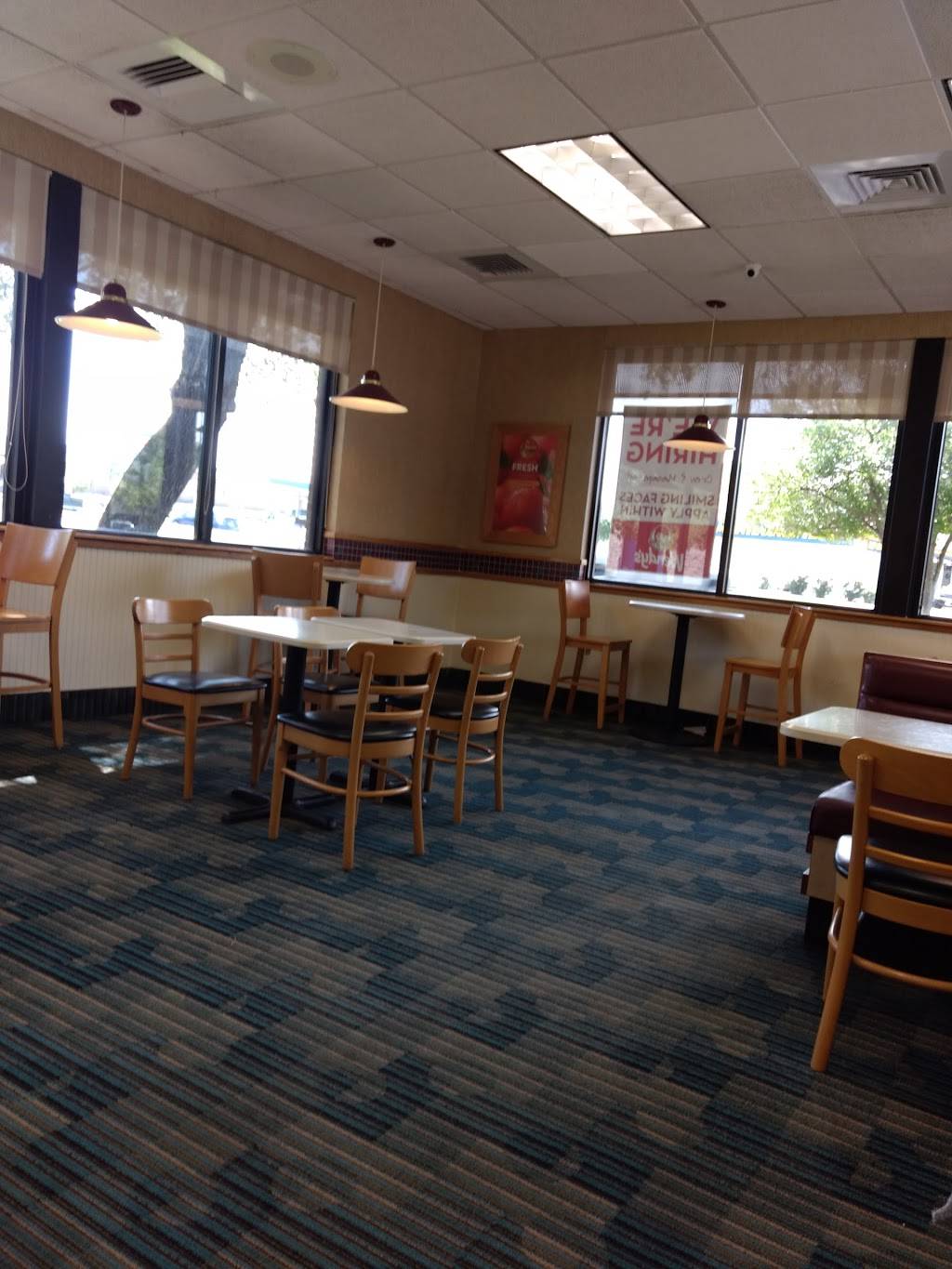 Wendys | restaurant | 10203 Lake Creek Pkwy, Austin, TX 78729, USA | 5125963176 OR +1 512-596-3176