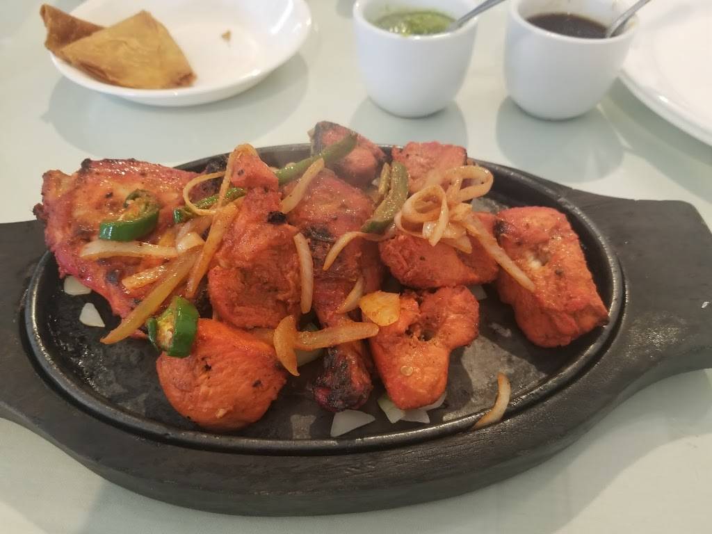 Brahma Bull North & South Indian Cuisine | restaurant | 3050 W Shaw Ave #108, Fresno, CA 93711, USA | 5597576125 OR +1 559-757-6125