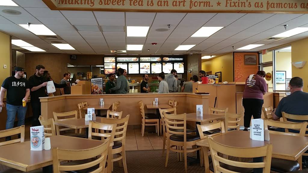 Bojangles Famous Chicken n Biscuits | restaurant | 976 Bells Hwy, Walterboro, SC 29488, USA | 8437823660 OR +1 843-782-3660