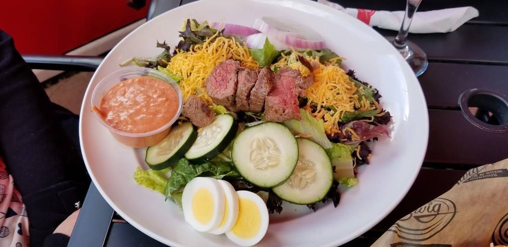 Swig Restaurant | restaurant | 219 Louisiana Ave, Perrysburg, OH 43551, USA | 4198736223 OR +1 419-873-6223