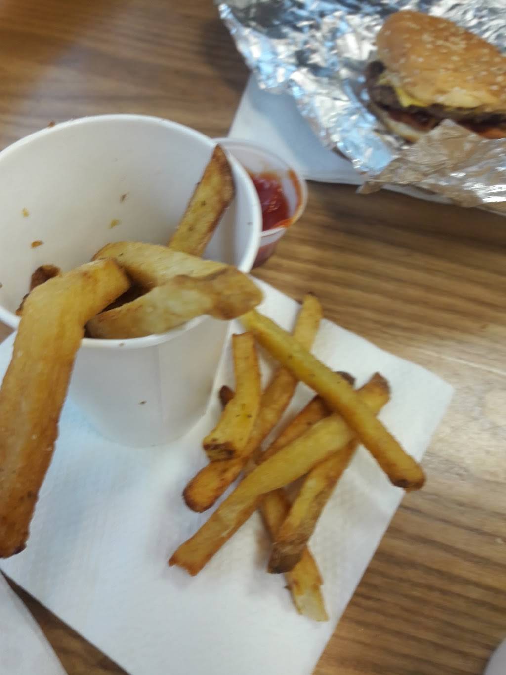 Five Guys | meal takeaway | Waterford Lakes Town Center, Orlando, FL 32828, USA | 3212355006 OR +1 321-235-5006