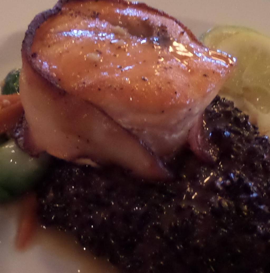 Pike & Pint Grill | restaurant | 110 30th Ave W, Alexandria, MN 56308, USA | 3207637468 OR +1 320-763-7468